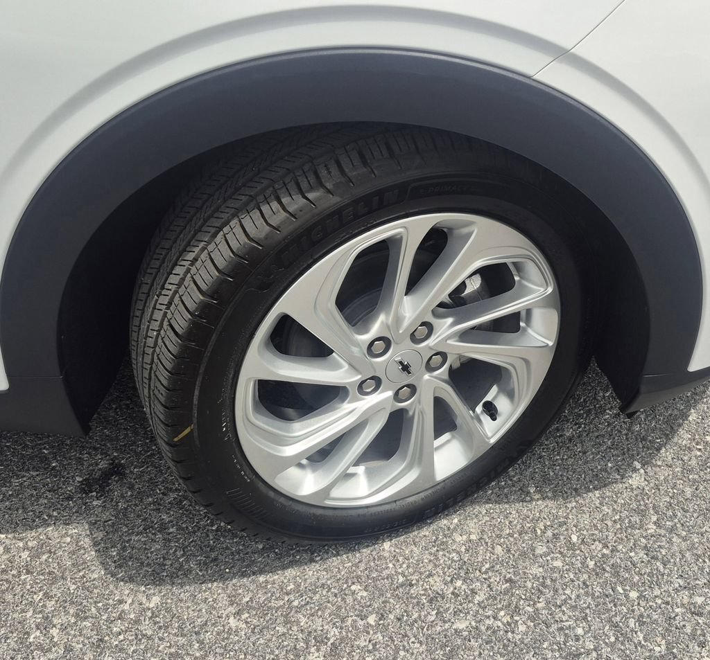 New 2027 Chevrolet Bolt LT FWD image 3