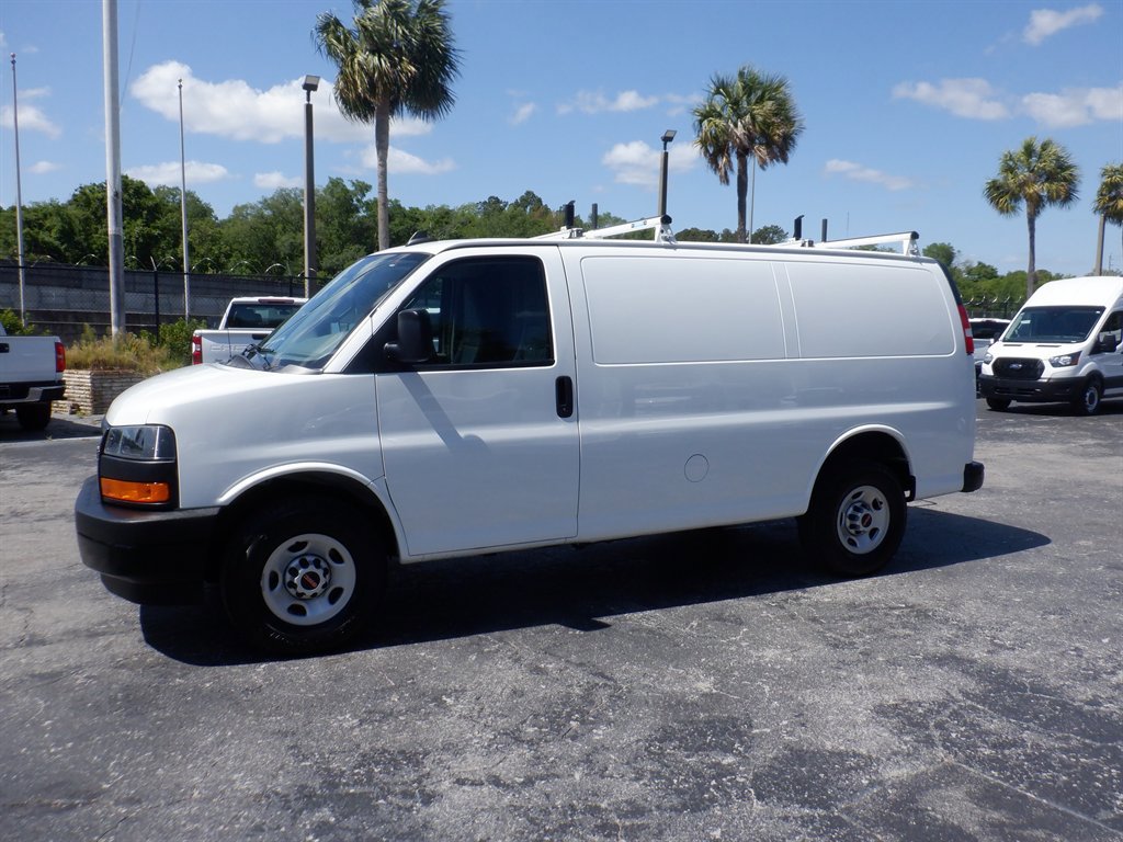 Used 2023 GMC Savana 2500 w/ Driver Convenience Package image 2