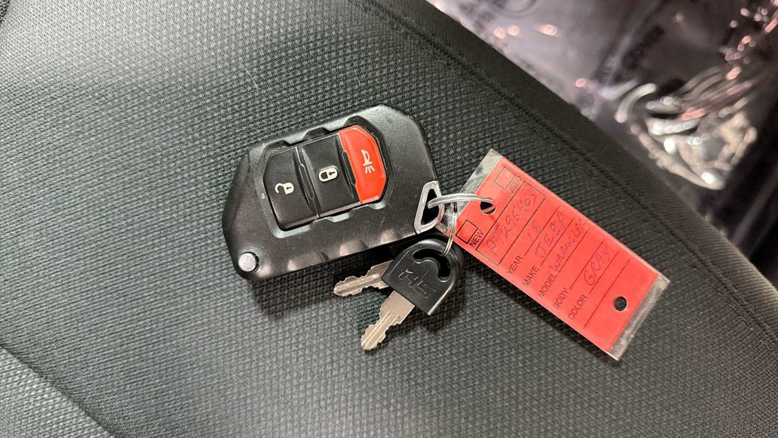 Used 2018 Jeep Wrangler Sport AWD/4WD image 30