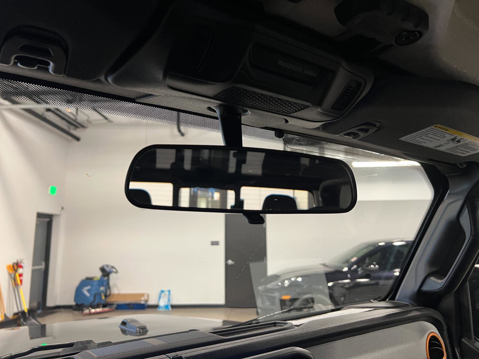 Used 2025 Jeep Gladiator Sport image 22