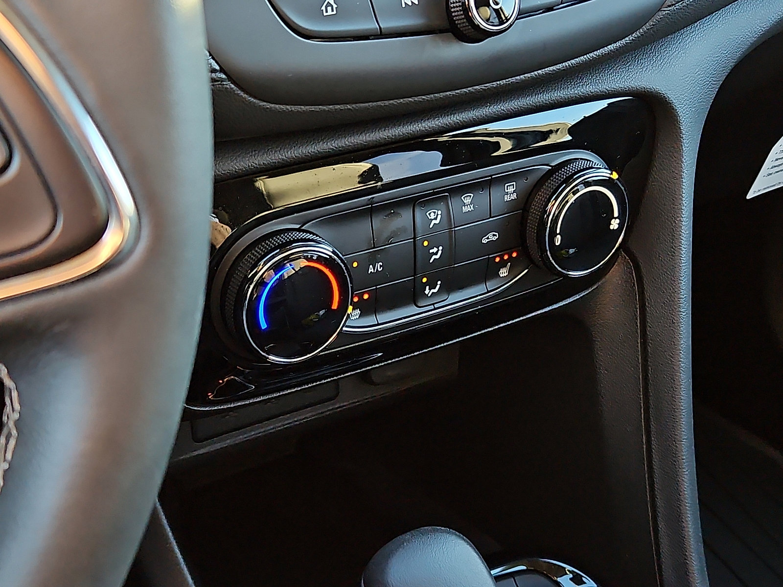 Certified 2023 Buick Encore GX Preferred w/ Cold Weather Comfort Package image 17