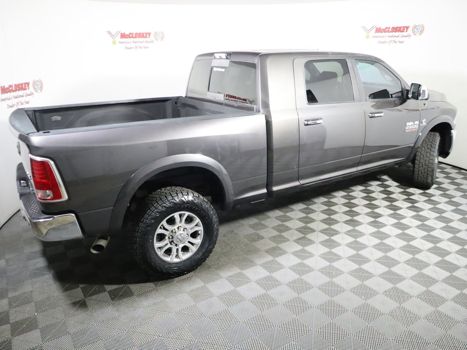 Used 2014 RAM 2500 Laramie w/ Cold Weather Group image 4