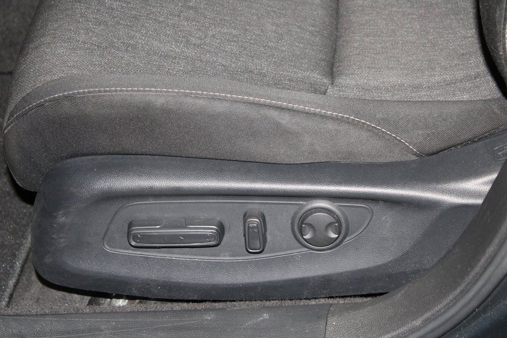 Used 2024 Honda Accord EX image 11