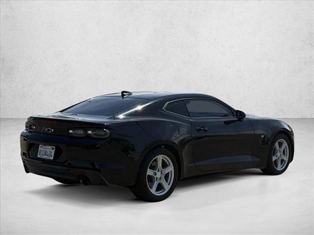 Used 2020 Chevrolet Camaro LT RWD image 6