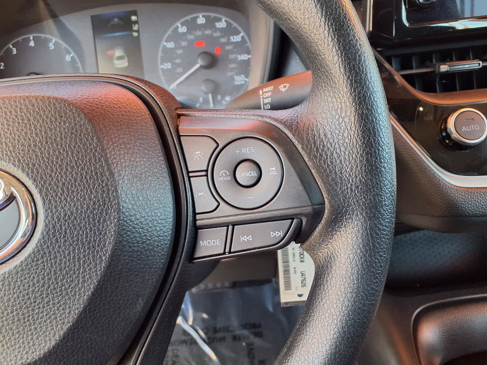 Used 2024 Toyota Corolla LE FWD image 21