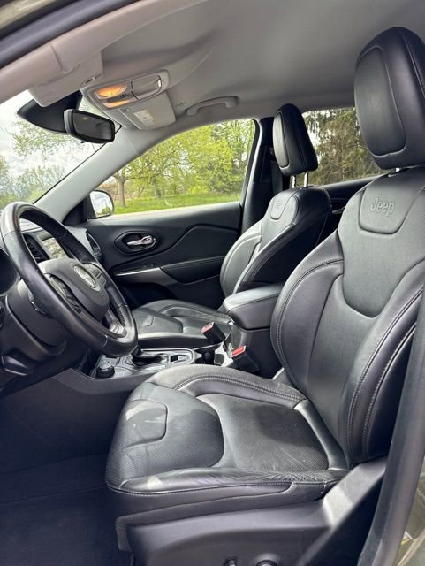 Used 2021 Jeep Cherokee Latitude Lux AWD/4WD image 11