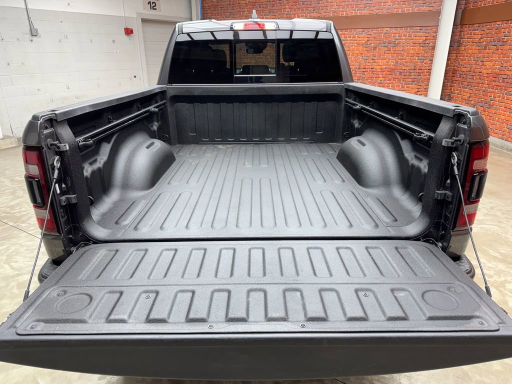 Used 2023 RAM 1500 Laramie AWD/4WD image 30