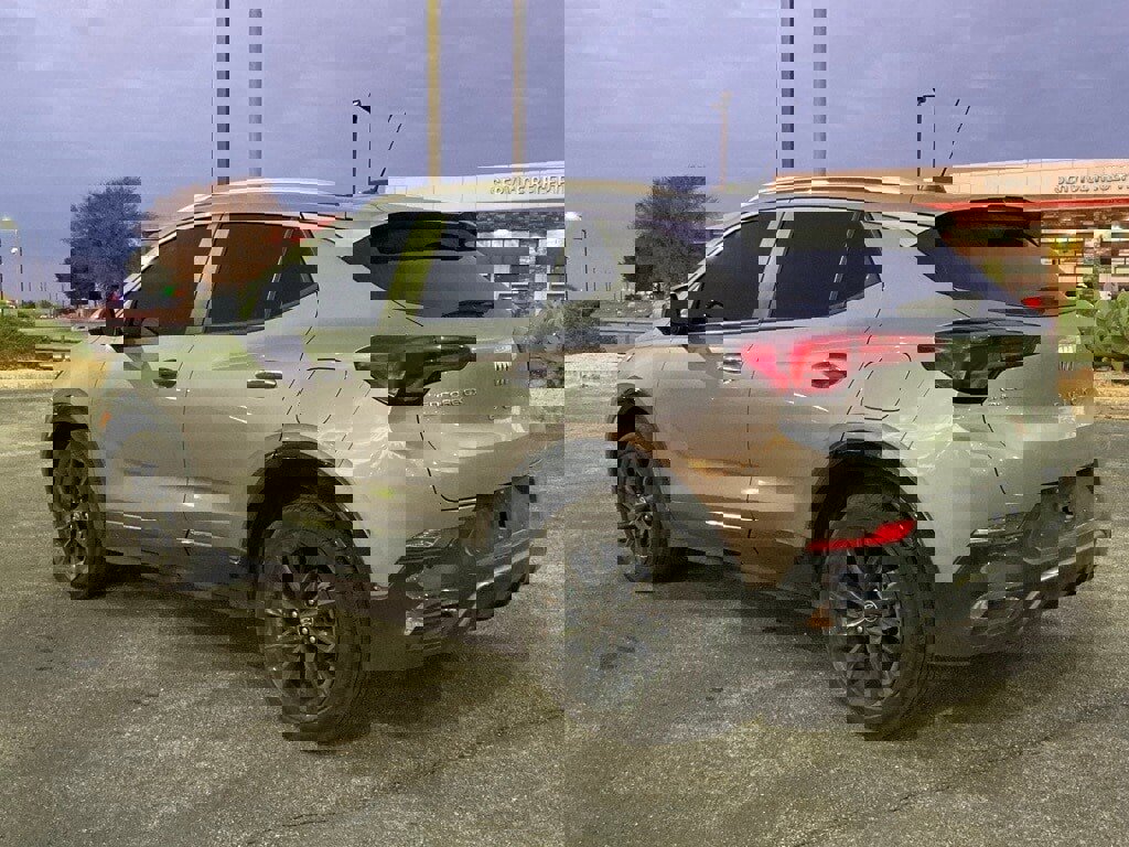 Used 2024 Buick Encore GX Sport Touring w/ Experience Buick Package image 7