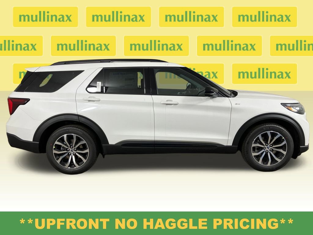 New 2026 Ford Explorer ST-Line RWD image 2