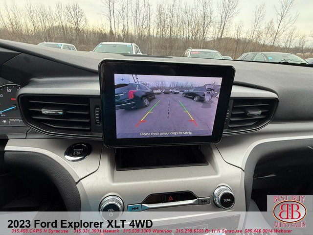 Used 2023 Ford Explorer XLT AWD/4WD image 35