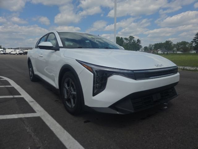 Used 2025 Kia K4 FWD image 1