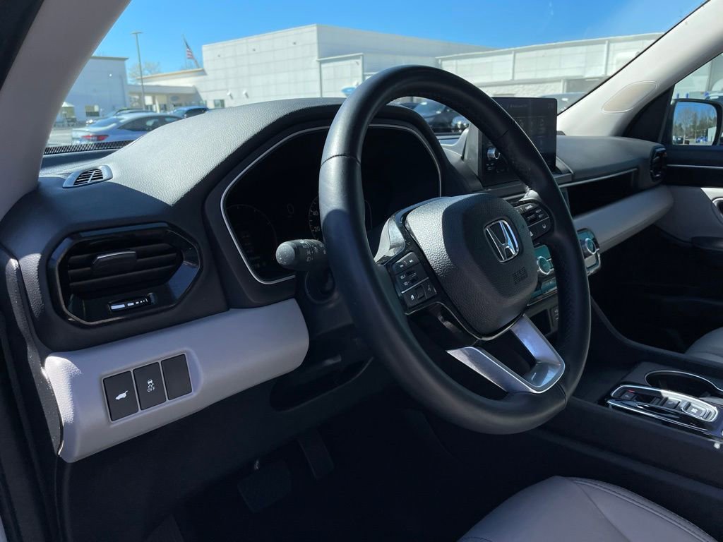 Certified 2025 Honda Pilot EX-L image 28
