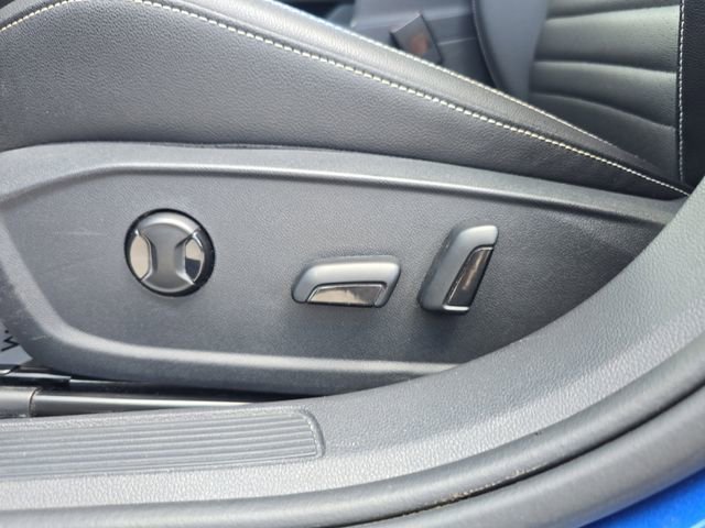 Used 2024 Volkswagen Jetta SE FWD image 16