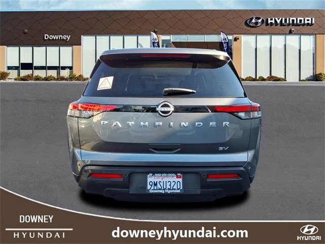 Used 2024 Nissan Pathfinder SV image 5