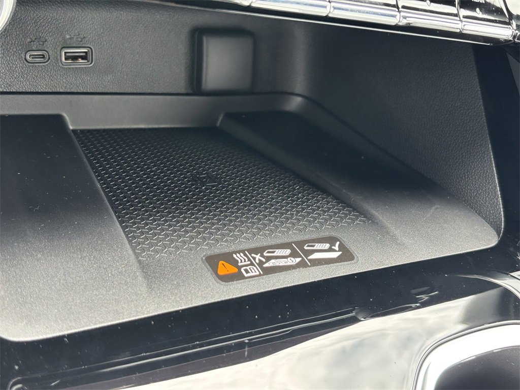 New 2026 Chevrolet Traverse High Country w/ LPO, Floor Liner Package image 25