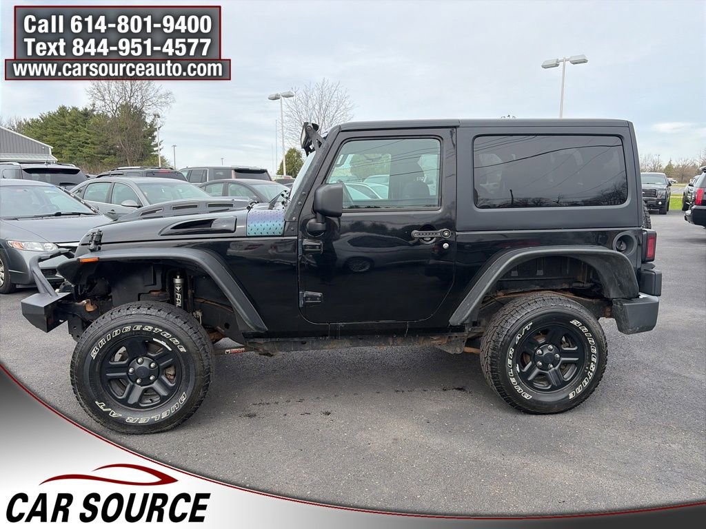 Used 2018 Jeep Wrangler Sahara w/ Connectivity Group image 11