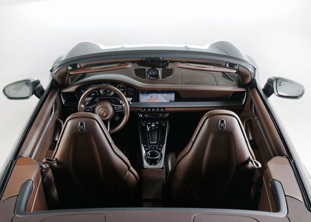 Used 2021 Porsche 911 Carrera S image 18