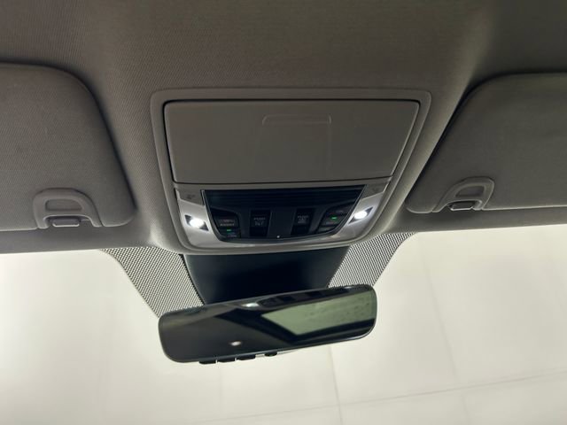 Used 2023 Acura MDX SH-AWD w/ Advance Package image 25