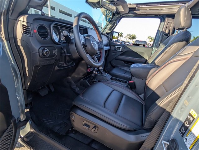 Used 2024 Jeep Wrangler Unlimited Rubicon image 7