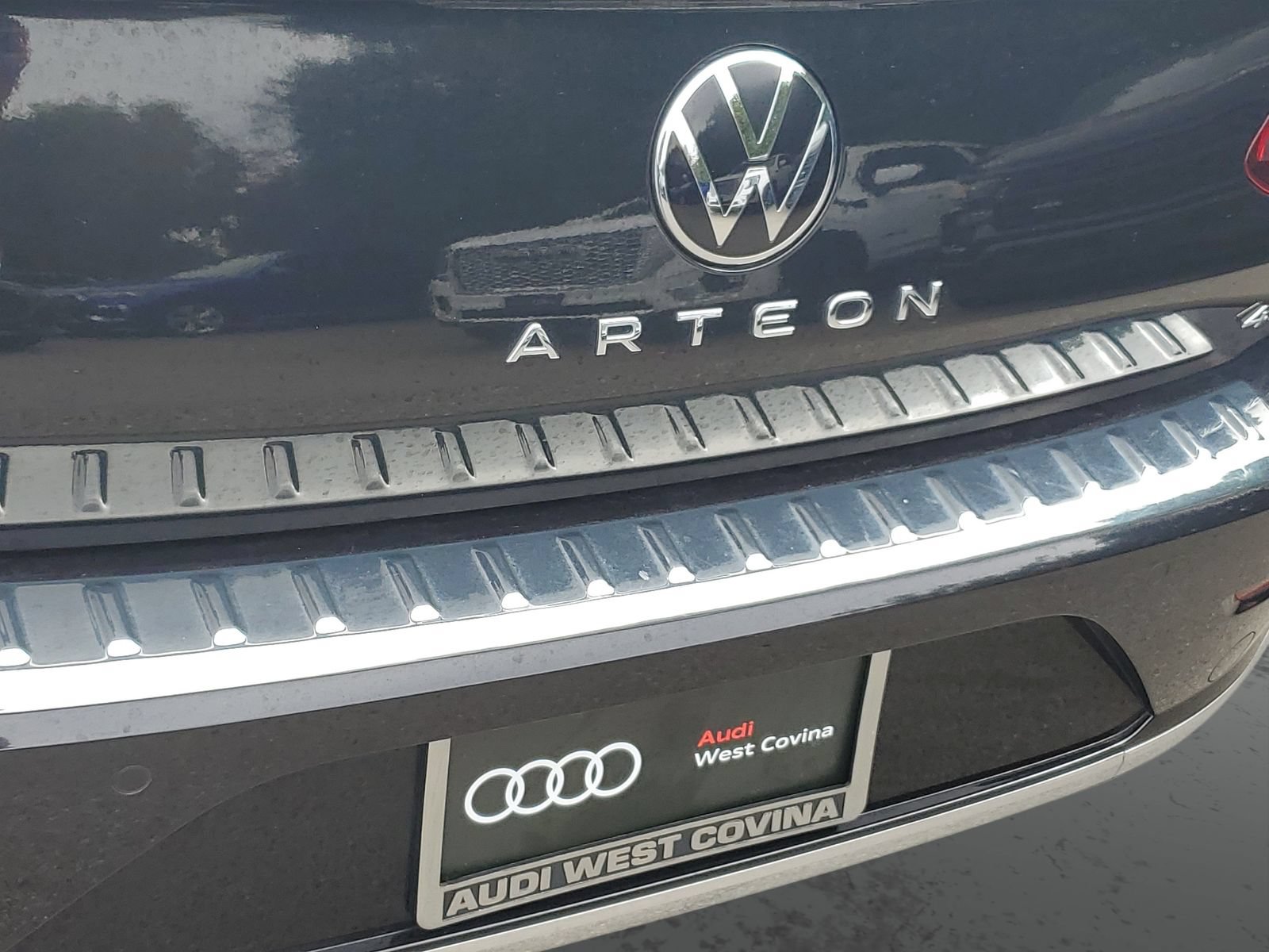 Used 2023 Volkswagen Arteon SEL AWD/4WD image 6