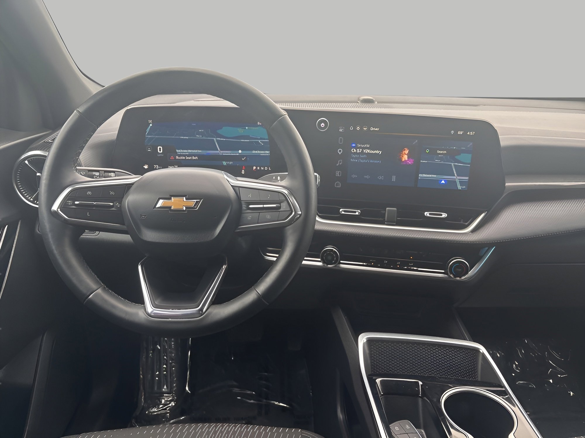 Used 2025 Chevrolet Equinox LT AWD/4WD image 16