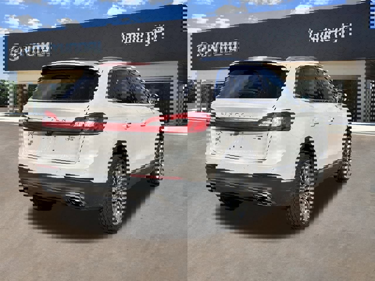 Used 2016 Lincoln MKX Reserve w/ Climate Package image 10