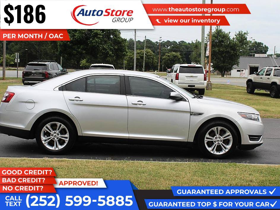 Used 2017 Ford Taurus SEL FWD image 5