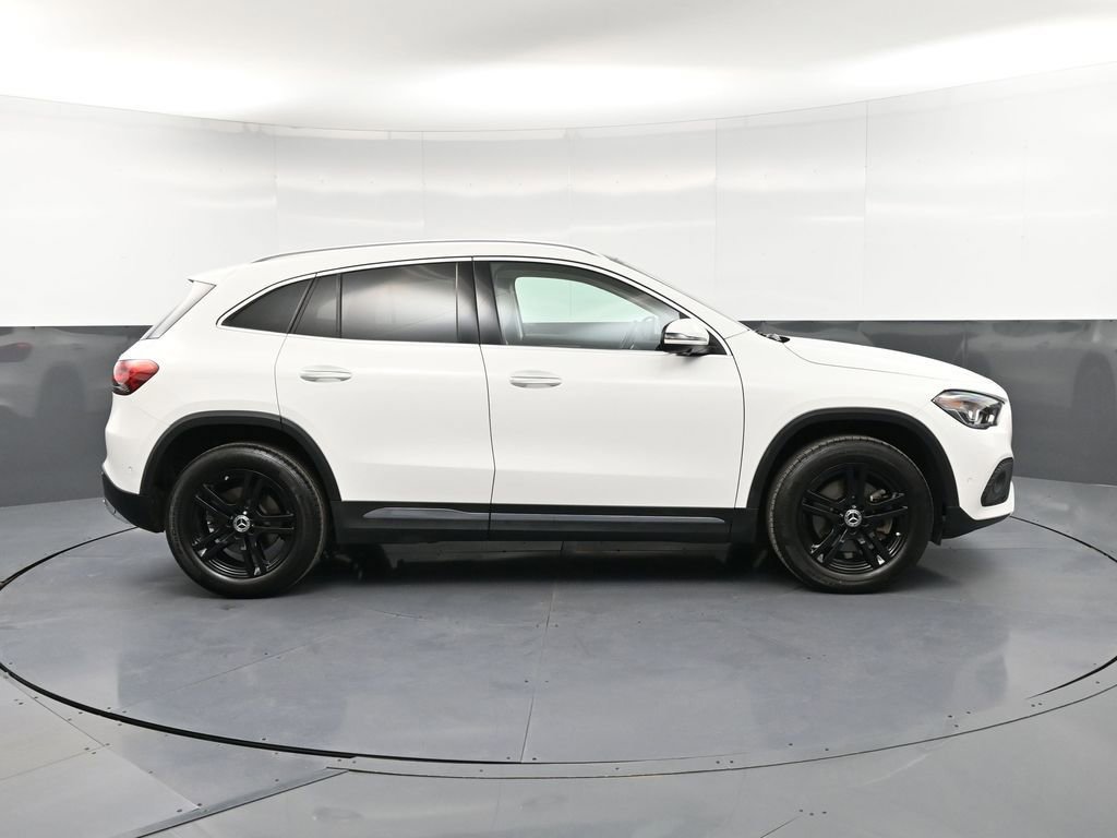 Used 2022 Mercedes-Benz GLA 250 4MATIC image 9