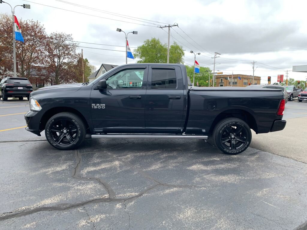 Used 2017 RAM 1500 Express AWD/4WD image 4