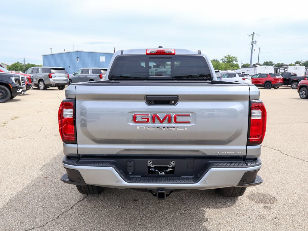 New 2026 GMC Canyon Denali w/ LPO, Black Badging Package AWD/4WD image 4