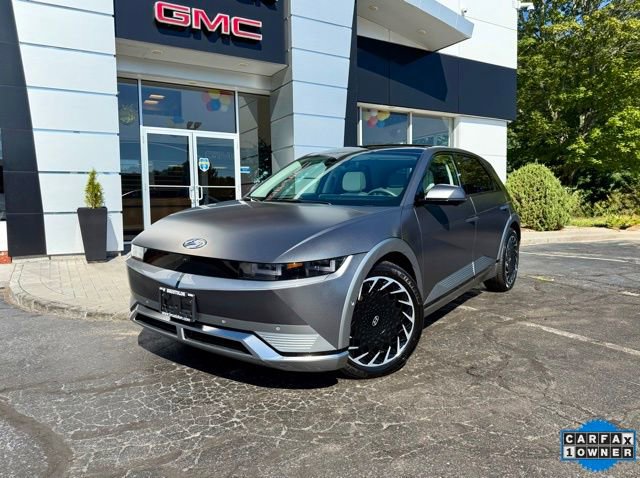 Used 2024 Hyundai Ioniq 5 Limited image 3