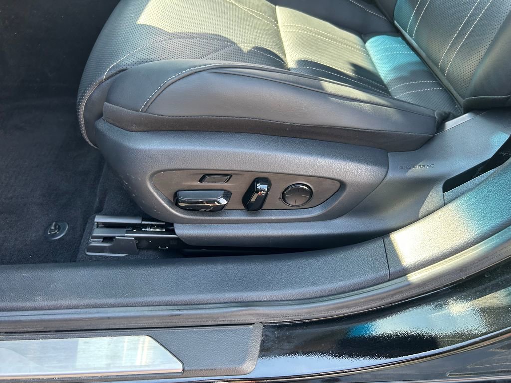 Used 2025 Lexus ES 350 Luxury w/ Accessory Package (Z1) image 22
