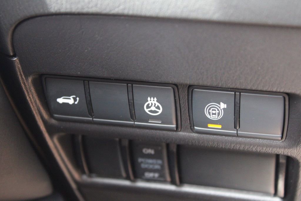 Used 2023 Nissan Armada SL image 32