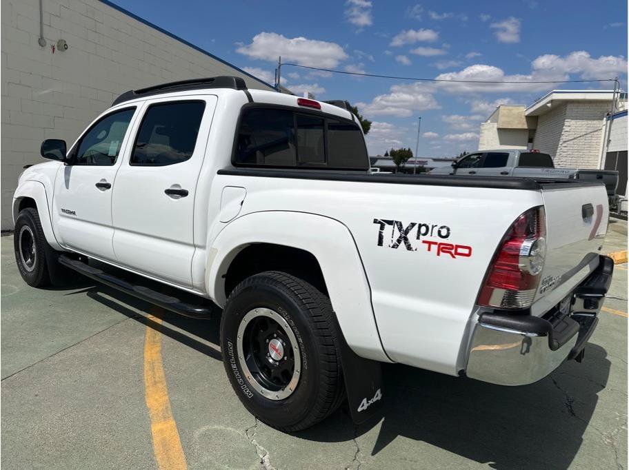 Used 2011 Toyota Tacoma 4x4 Double Cab w/ TRD Off-Road Pkg w/JBL Audio image 14