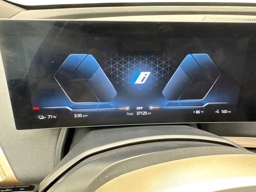 Used 2024 BMW iX xDrive50 w/ Premium Package AWD/4WD image 58