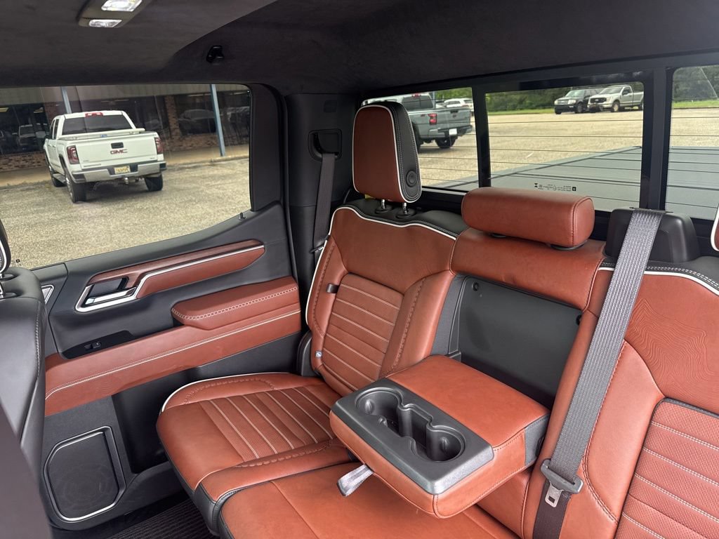 Used 2025 GMC Sierra 1500 Denali Ultimate AWD/4WD image 16