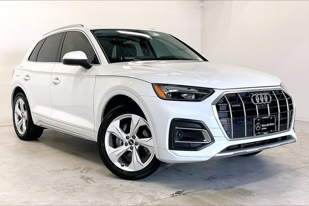 Used 2021 Audi Q5 2.0T Premium Plus w/ Premium Plus Package AWD/4WD image 1