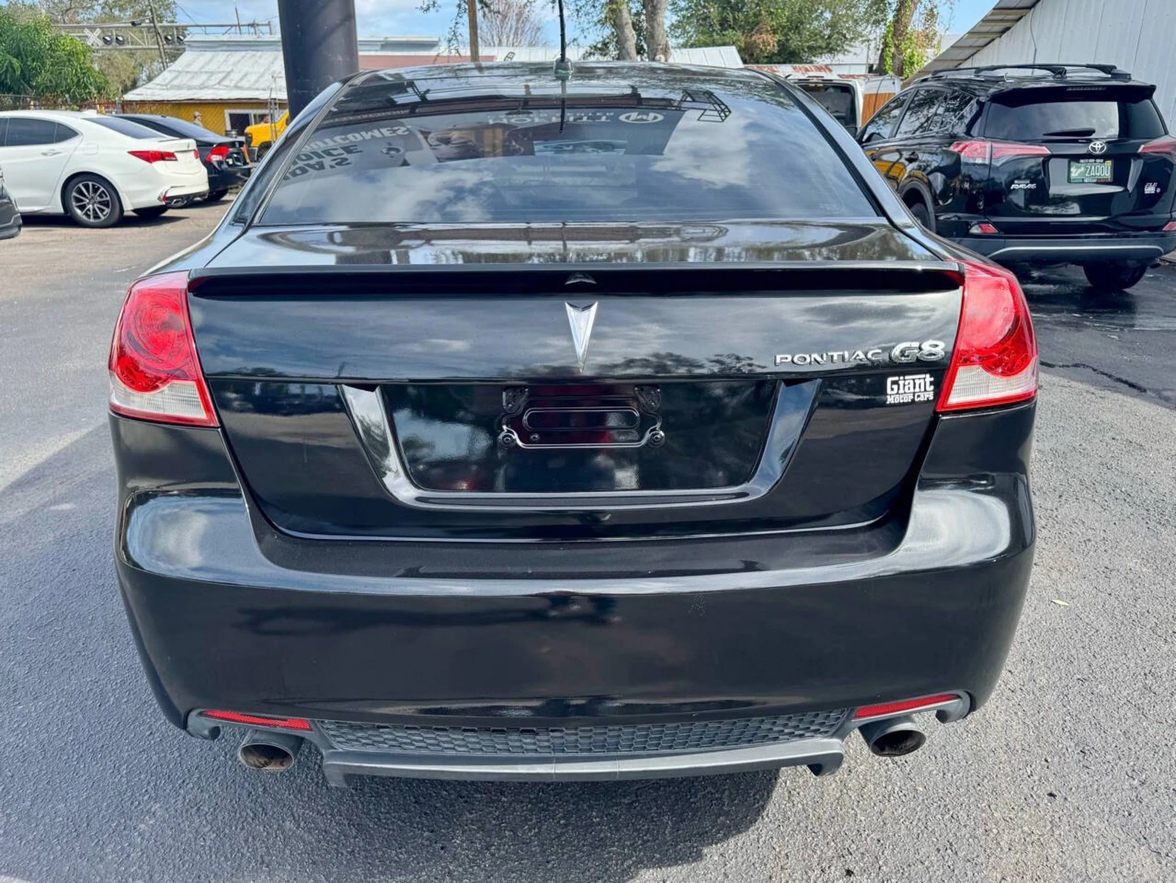 Used 2008 Pontiac G8 w/ Premium Package image 16