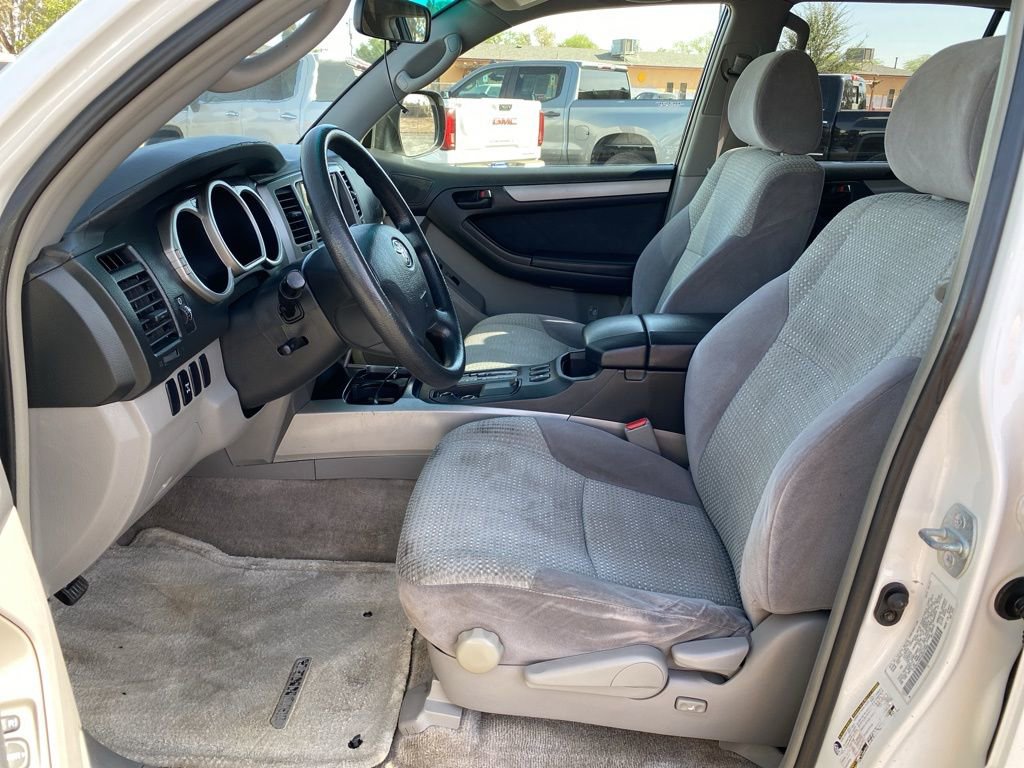 Used 2004 Toyota 4Runner SR5 image 19