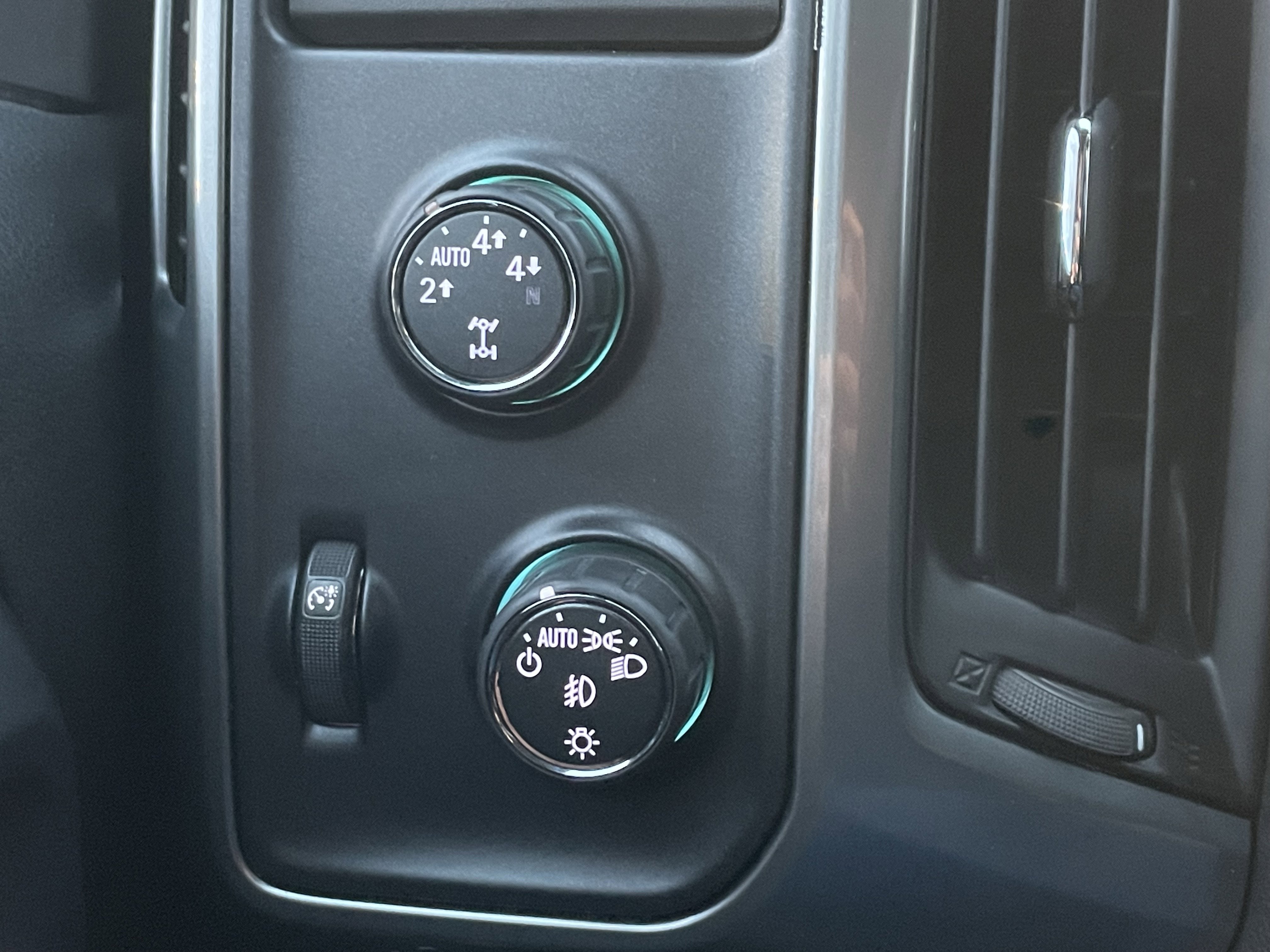 Used 2015 Chevrolet Silverado 1500 LT w/ All Star Edition image 29