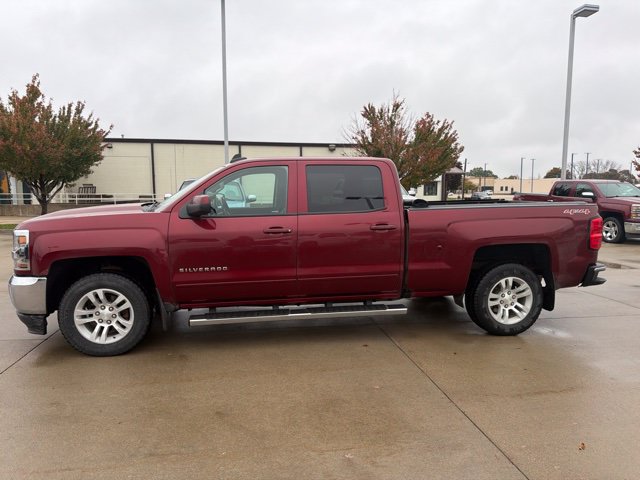Used 2017 Chevrolet Silverado 1500 LT w/ All Star Edition AWD/4WD image 5