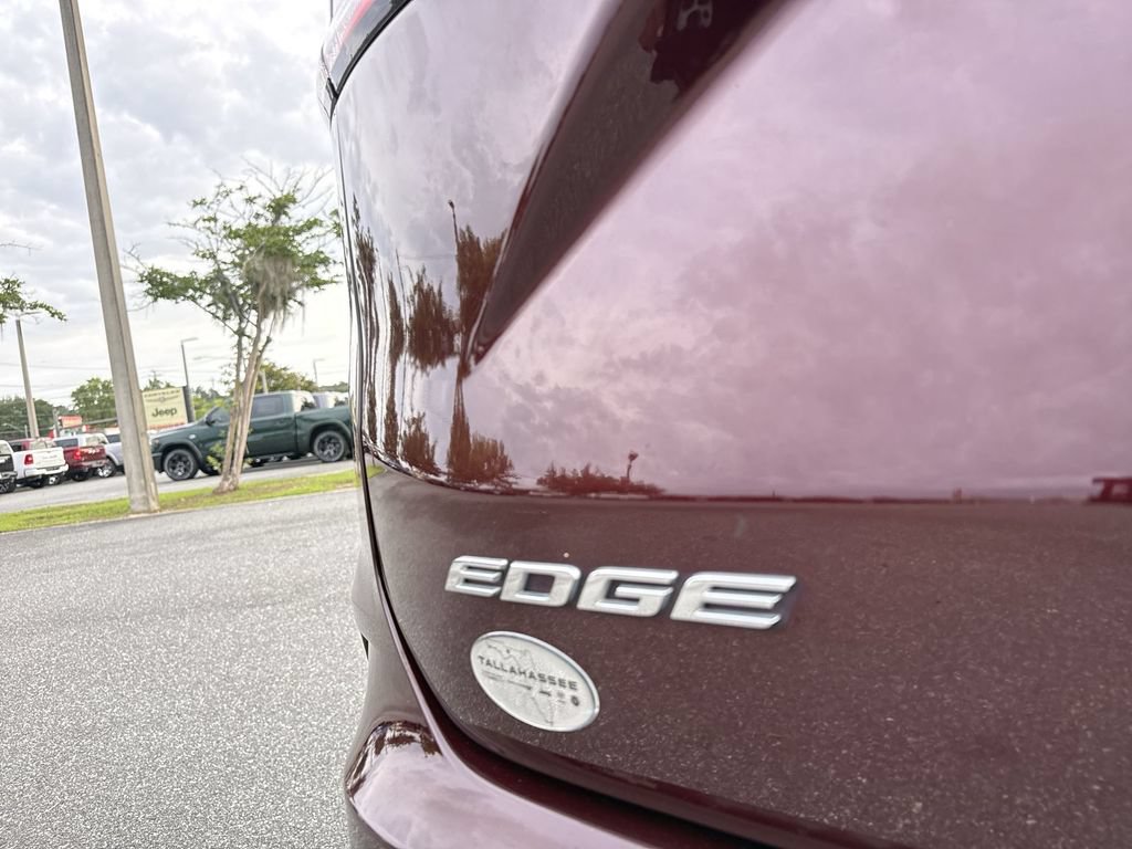 Used 2020 Ford Edge SEL w/ Convenience Package AWD/4WD image 5