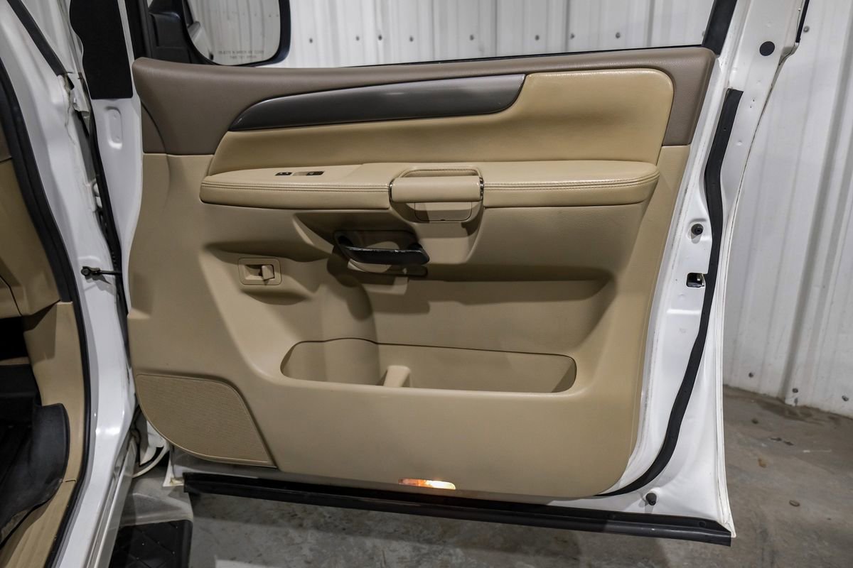 Used 2012 Nissan Armada SV image 44