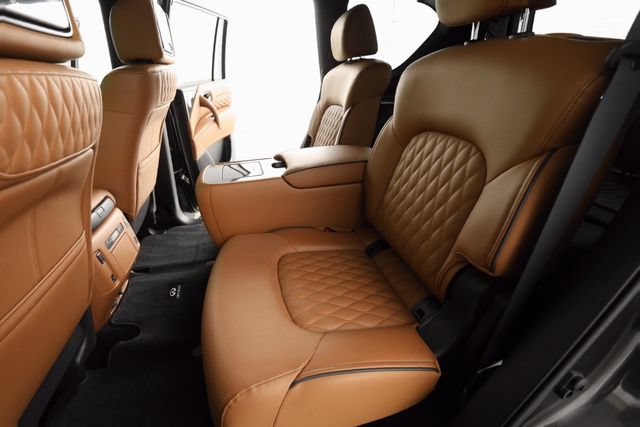 Used 2023 INFINITI QX80 Sensory AWD/4WD image 17