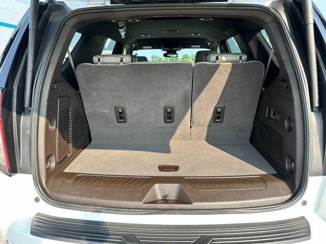 Used 2023 Chevrolet Tahoe LT w/ Luxury Package AWD/4WD image 5