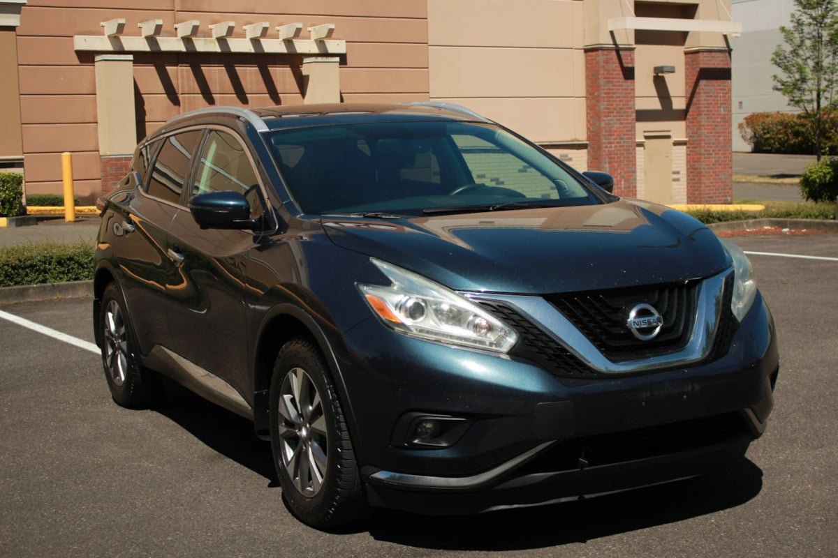 Used 2016 Nissan Murano SV AWD/4WD image 3