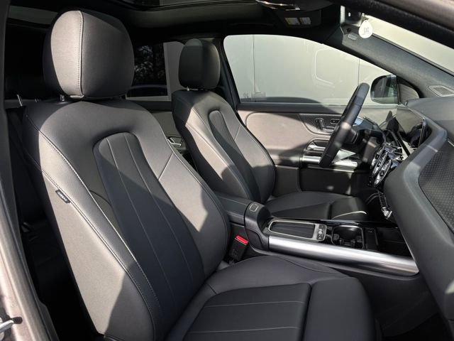 Used 2025 Mercedes-Benz GLA 250 4MATIC image 42
