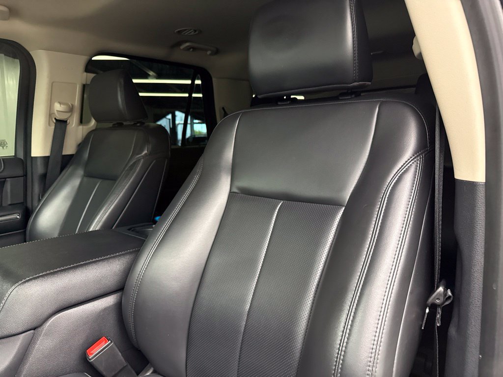 Used 2024 Ford Expedition XLT RWD image 18