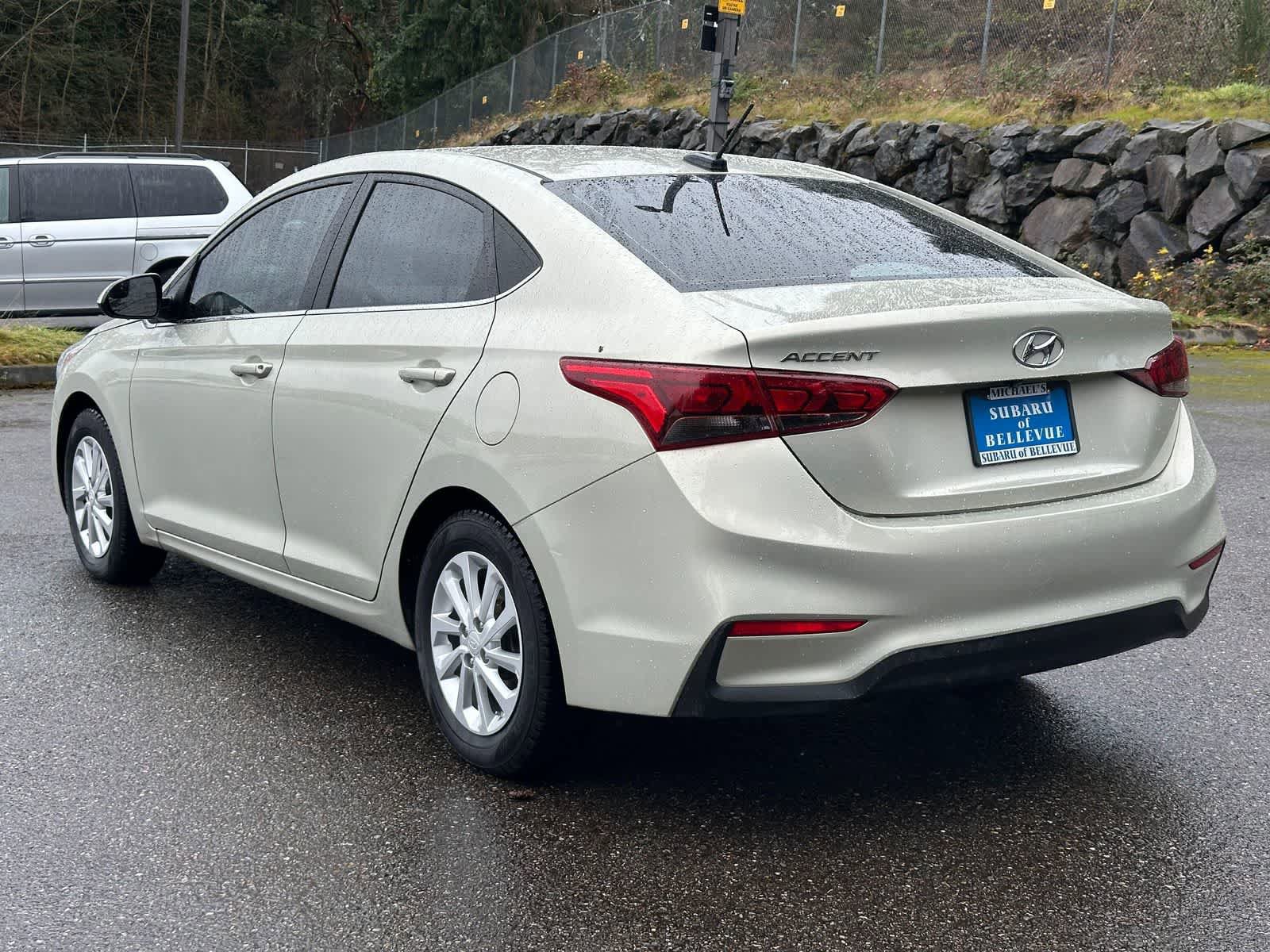 Used 2019 Hyundai Accent SEL image 3