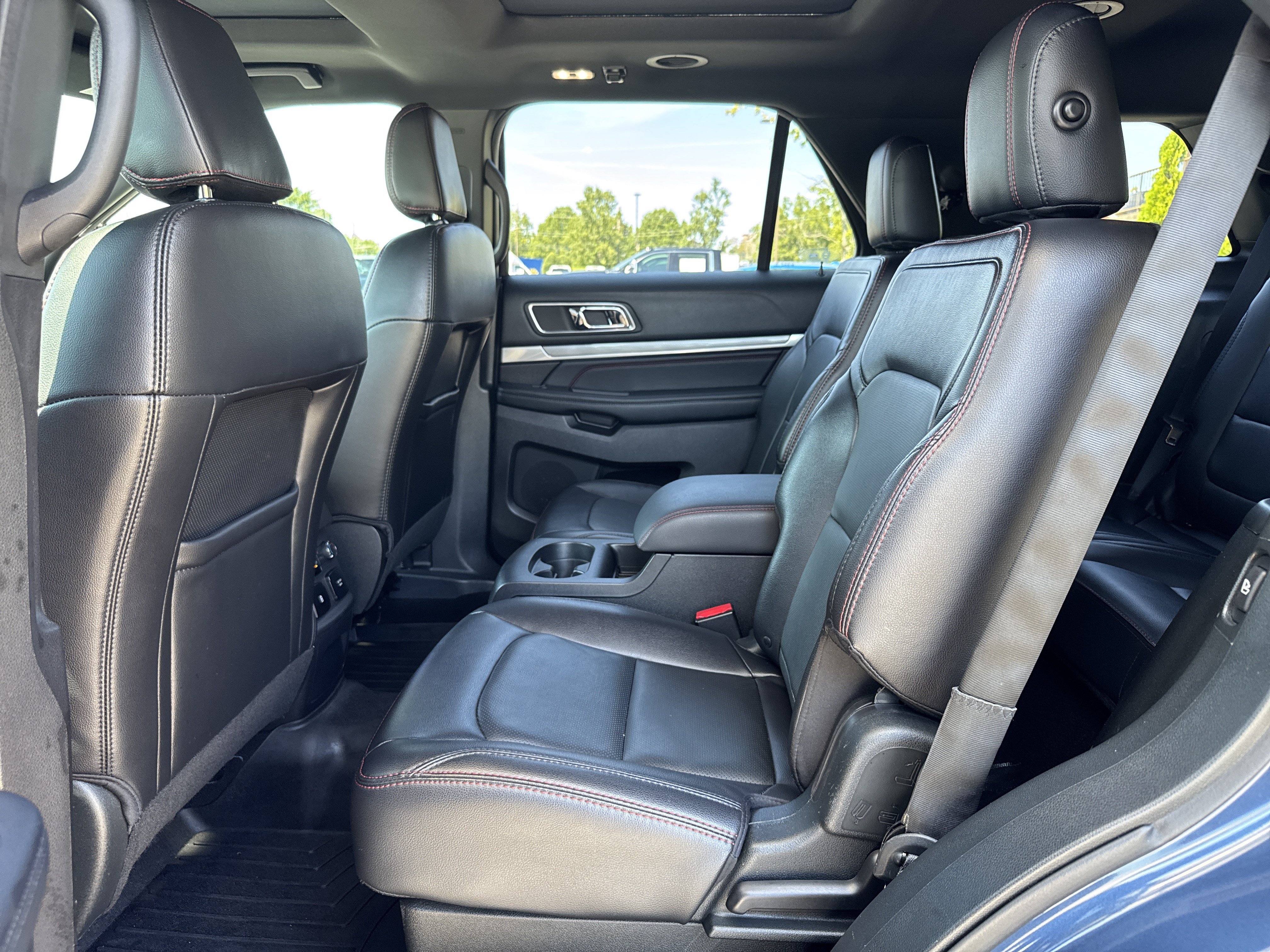 Used 2019 Ford Explorer Sport w/ Equipment Group 401A AWD/4WD image 30